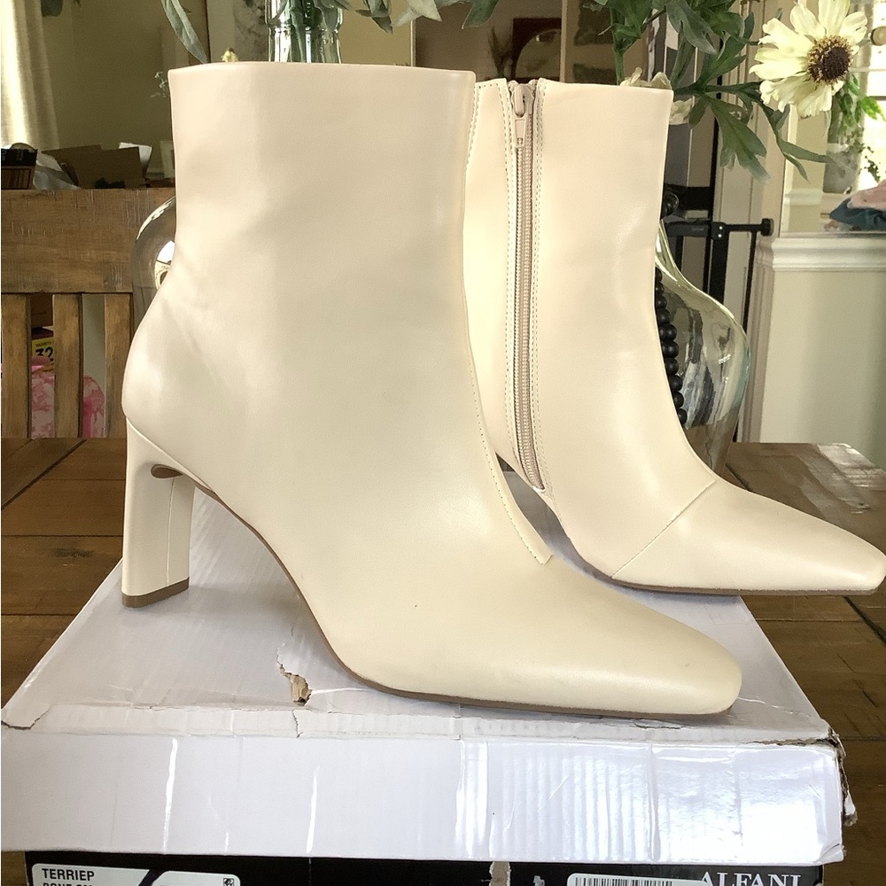 NIB Alfani Vegan Leather Cream Ankle Boot- Square Toe W Block Heel Sz 10 & 6
